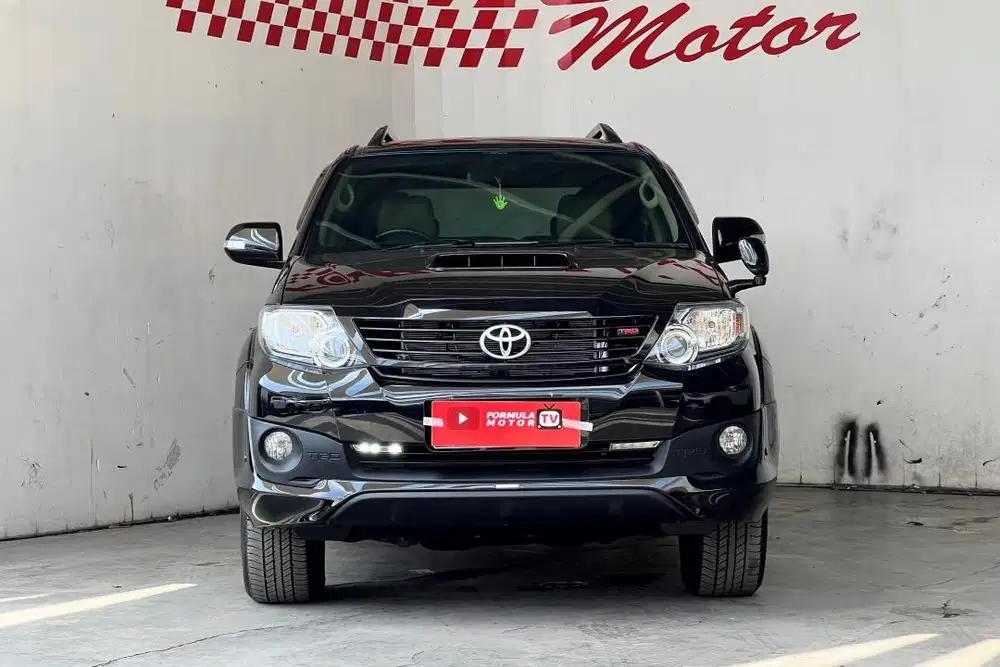 Toyota Fortuner G VNT TRD MT 2014 Hitam