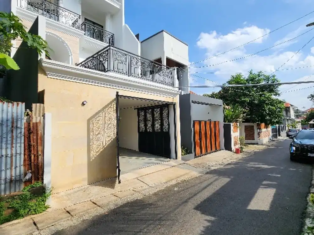Dijual rumah baru mewah private pool dlm komp di jagakarsa
