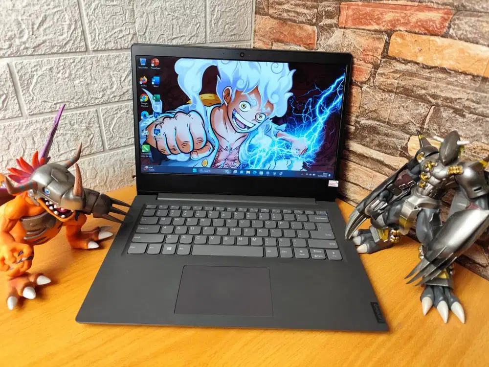 Lenovo V14 Intel core i7 gen 10 RAM 8 GB DDR4 SSD 512 GB NVME