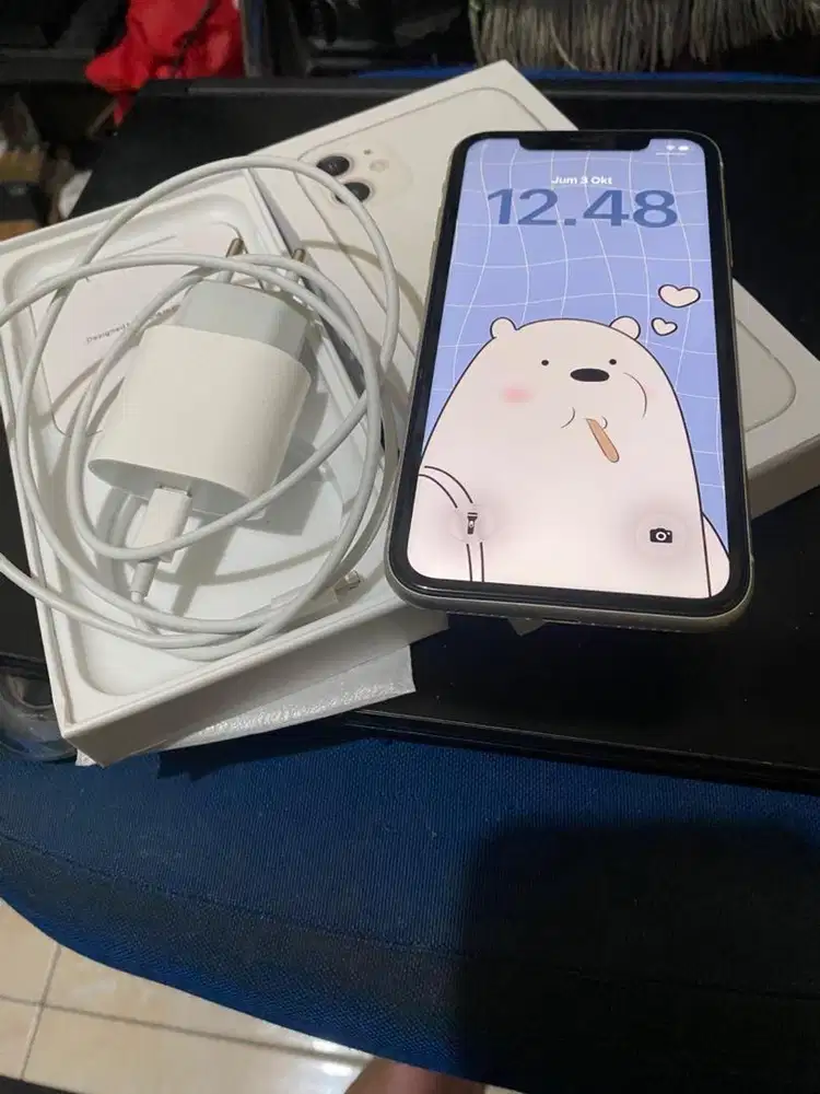 iphone 11 white 128gb SA/A indonesia