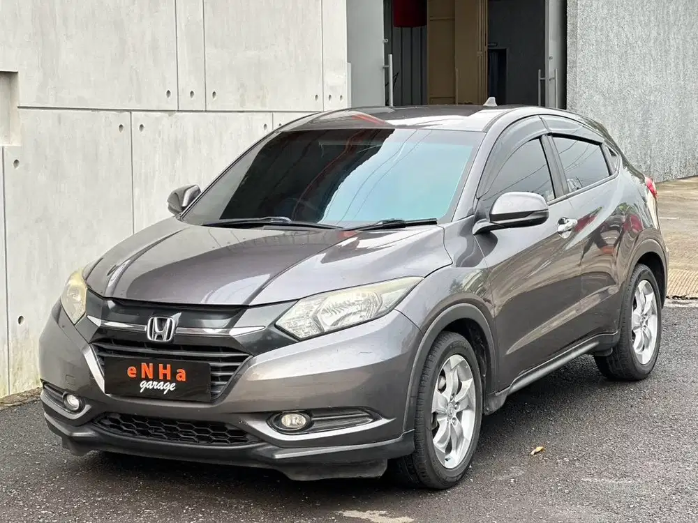 Dp 4jt.. Plat H.. HRV E 1.5 CVT A/T 2016.. eNHa garage Semarang..