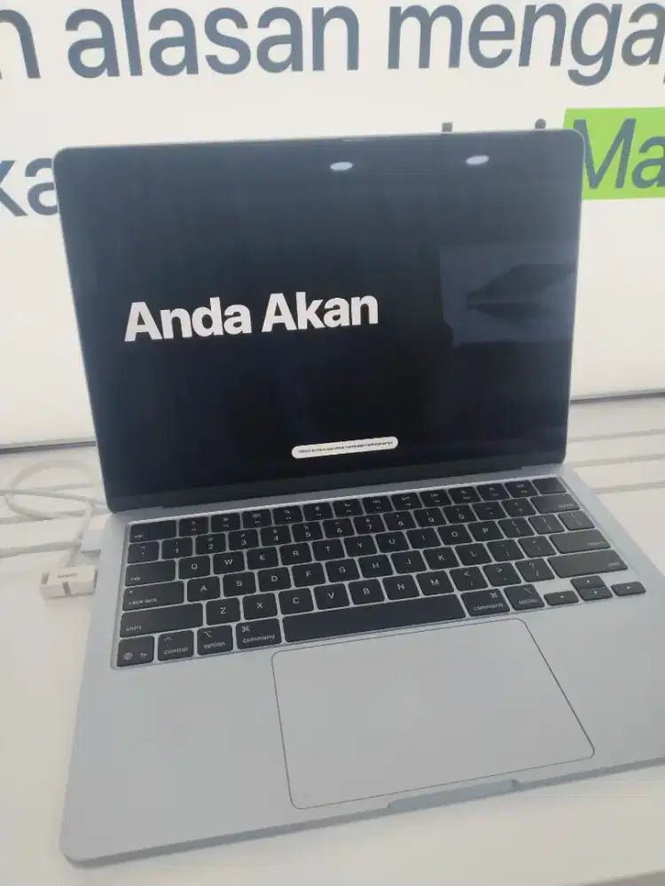 MacBook Air M4 (13 inci)
