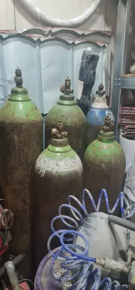 Jual tabung oksigen ukuran besar ada 5