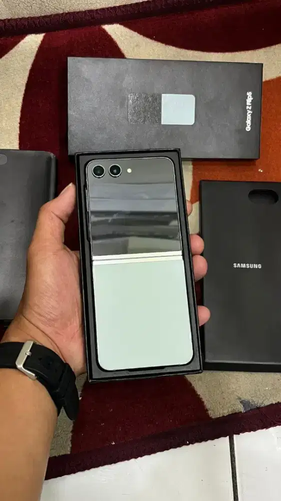 Samsung z flip 5 8/256 resmi sein