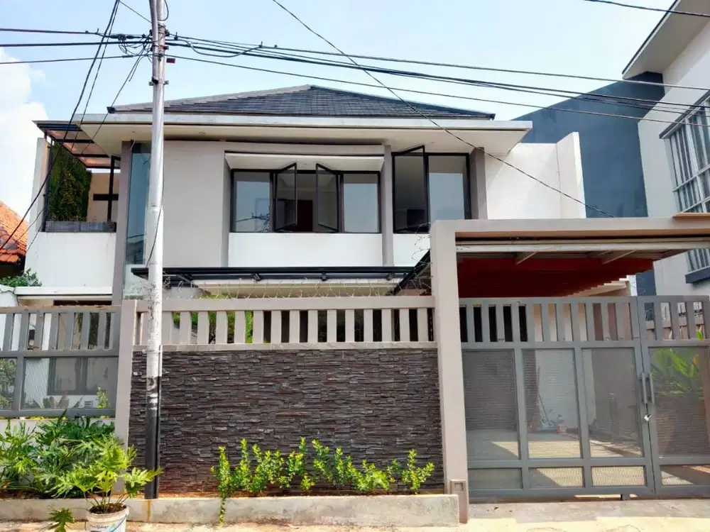 Rumah disewakan Radio Dalam, dekat Pondok.Indah