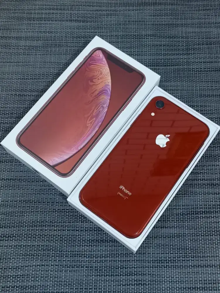 iPhone XR 64 GB Red (dual simcard)
Second
