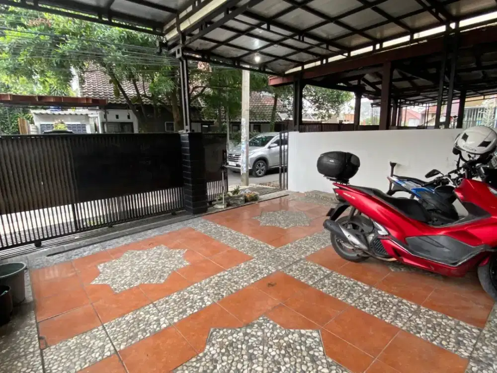 Sewa Rumah Pinggir Jalan Ramai di Arcamanik Lokasi Strategis