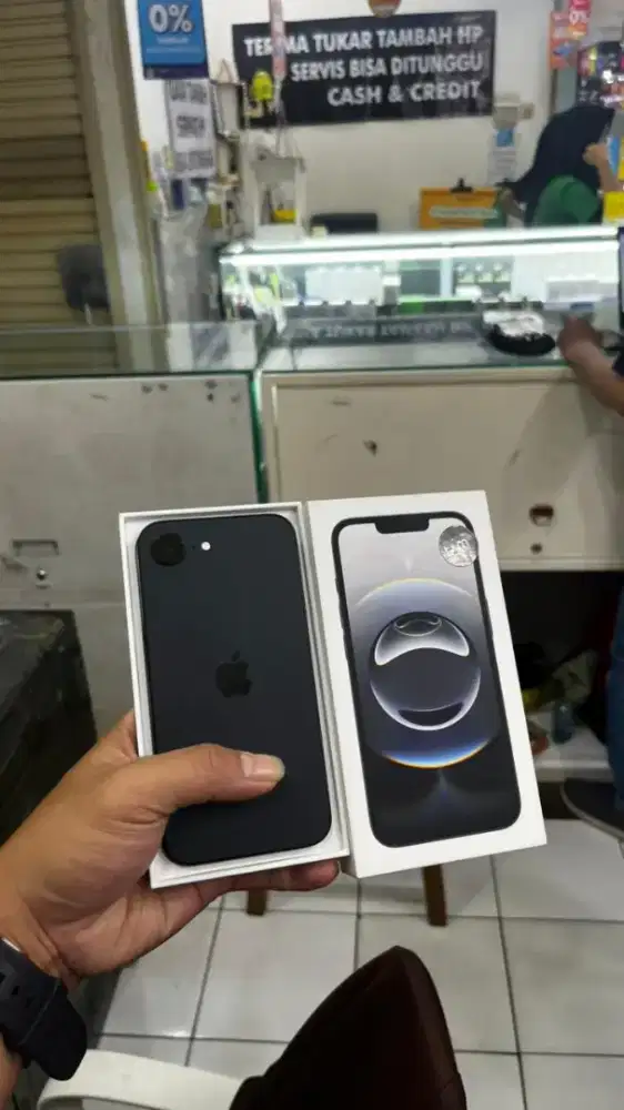 Iphone 16e 128gb resmi iBox second