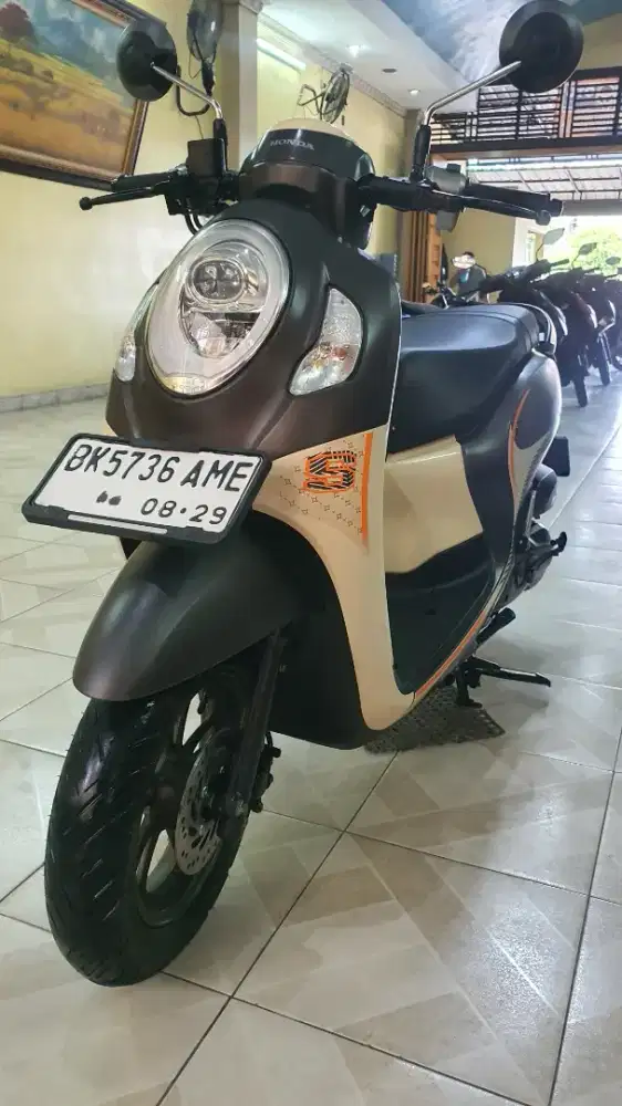 New Scoopy Fashion 2024 Cantik Spti Baru-Odomtr 6.000 KM-plaza motor