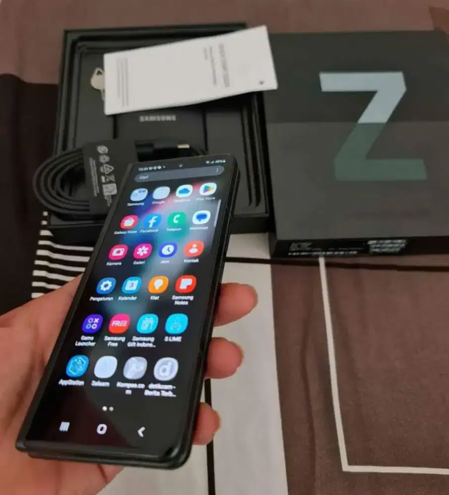 SAMSUNG Z FOLD 3 SEIN 512 GB