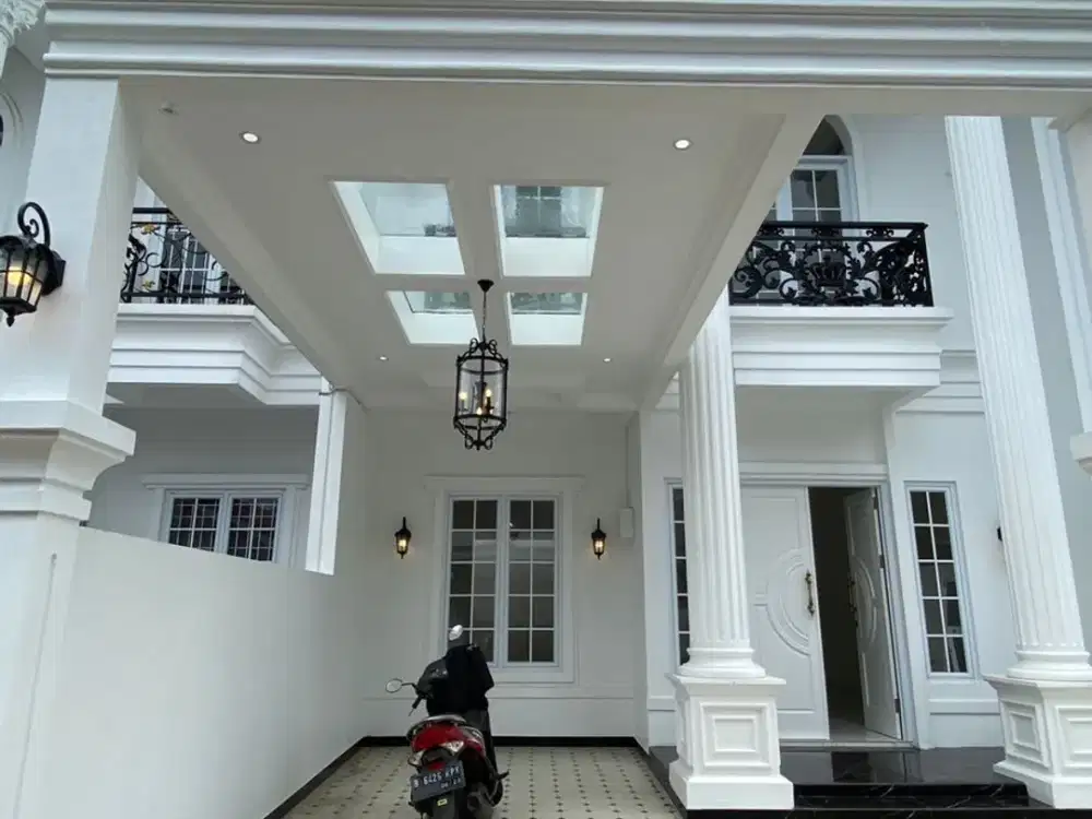 TERMEWAH! RUMAH EROPA CLASSIC STRATEGIS DI KRANGGAN CIBUBUR