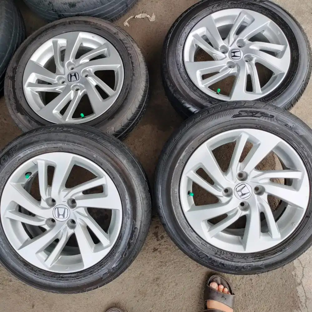 Velg original Honda jazz S ring 15 pcd 4x100 ban 175/65 R15 4pcs