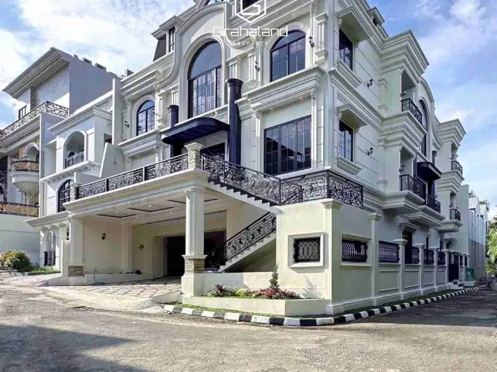 Rumah Mewah Dalam Townhouse Besar Dilengkapi Private Pool Dan Private Lift Di Cipete Jaksel