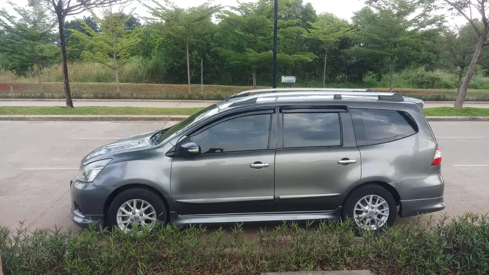 Nissan Livina 2014 Bensin