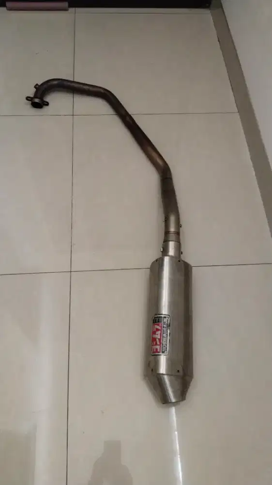 Knalpot motor bekas edisi bersih gudang
