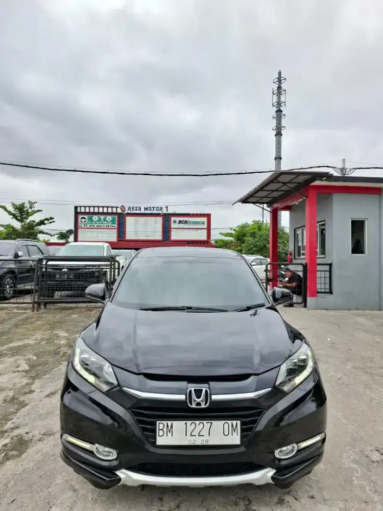 HRV 2017 prestige matic. Km 93rb