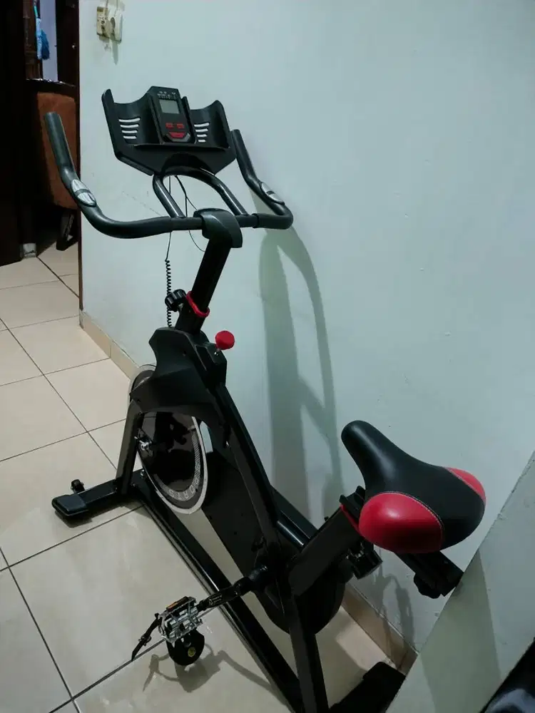 Dijual Sepeda statis Like NEW (Jarang Pakai)