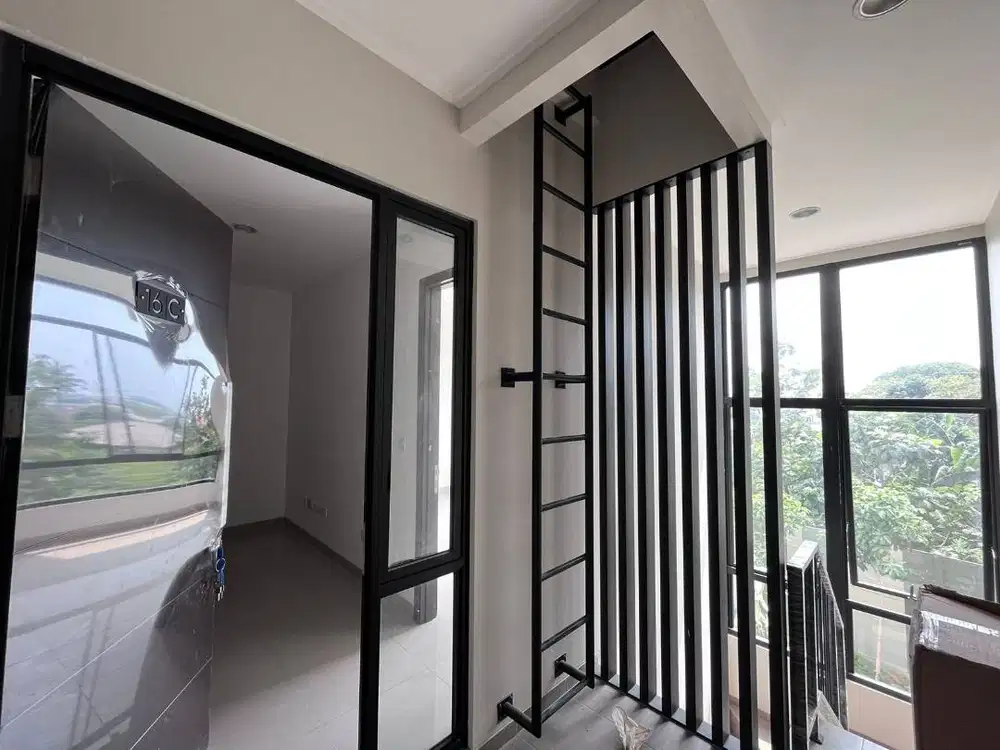 Green Royal Condohouse