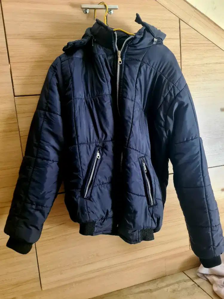 Jaket gunung bekas seperti baru oke 99%