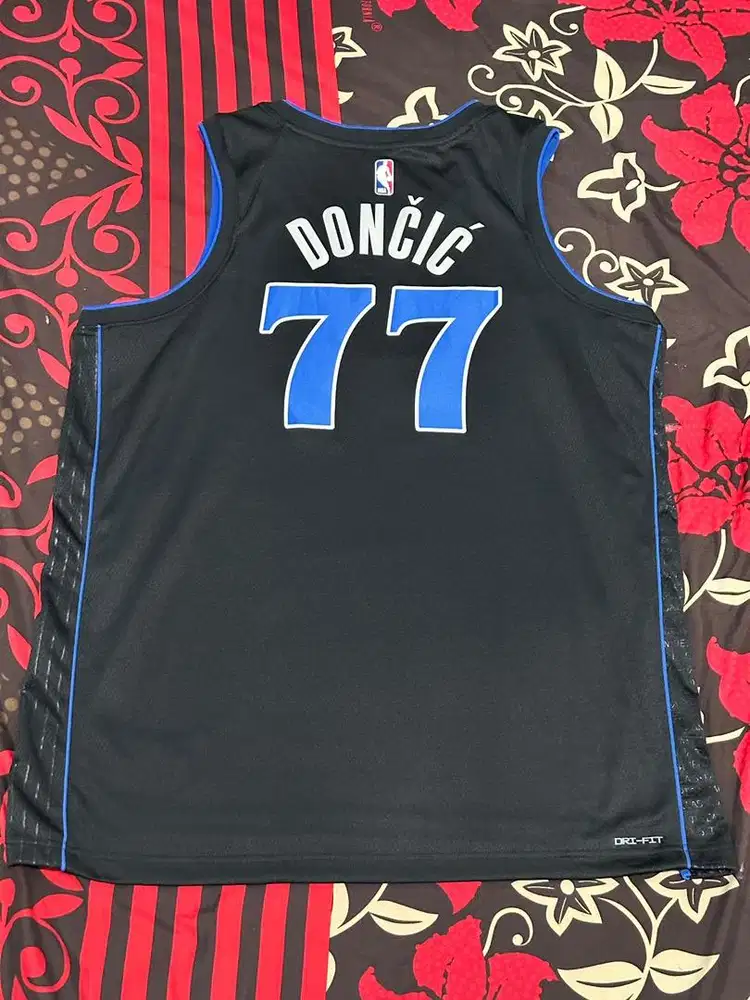Original Swingman Jersey Dallas Maverics Luka Doncic Size XL