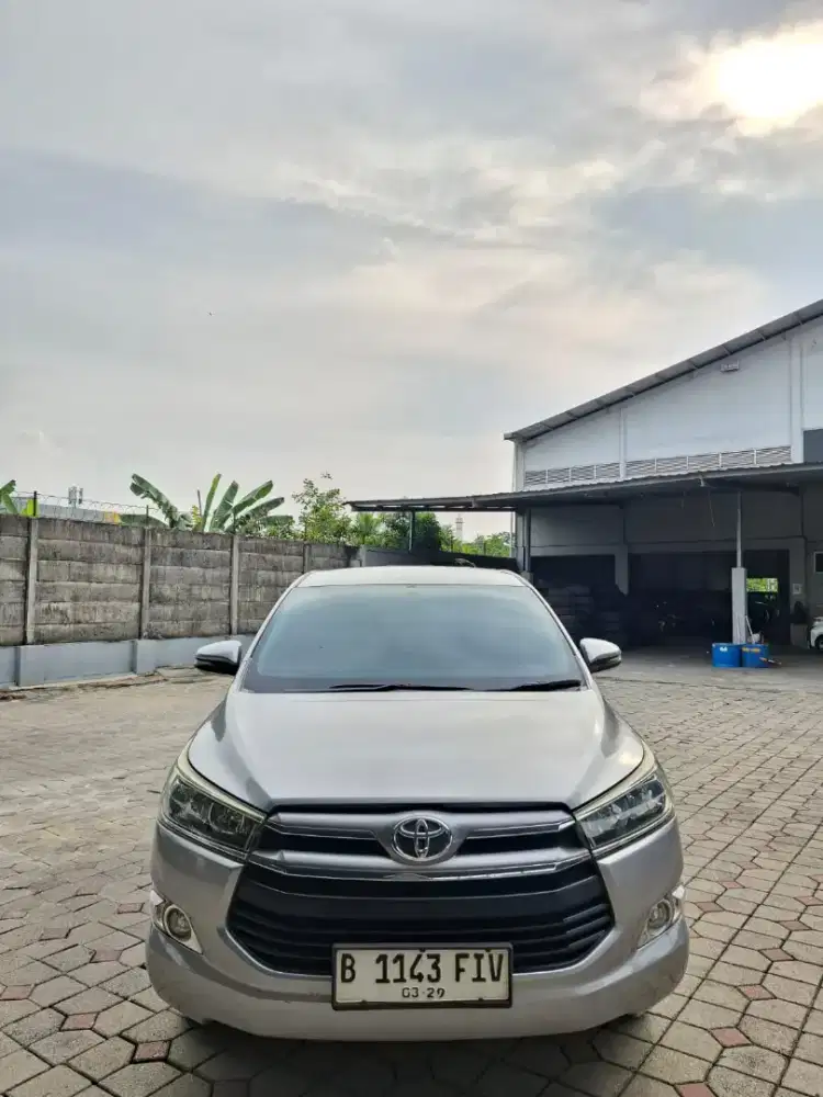 Innova 2019 G bensin matic. Km 90rb