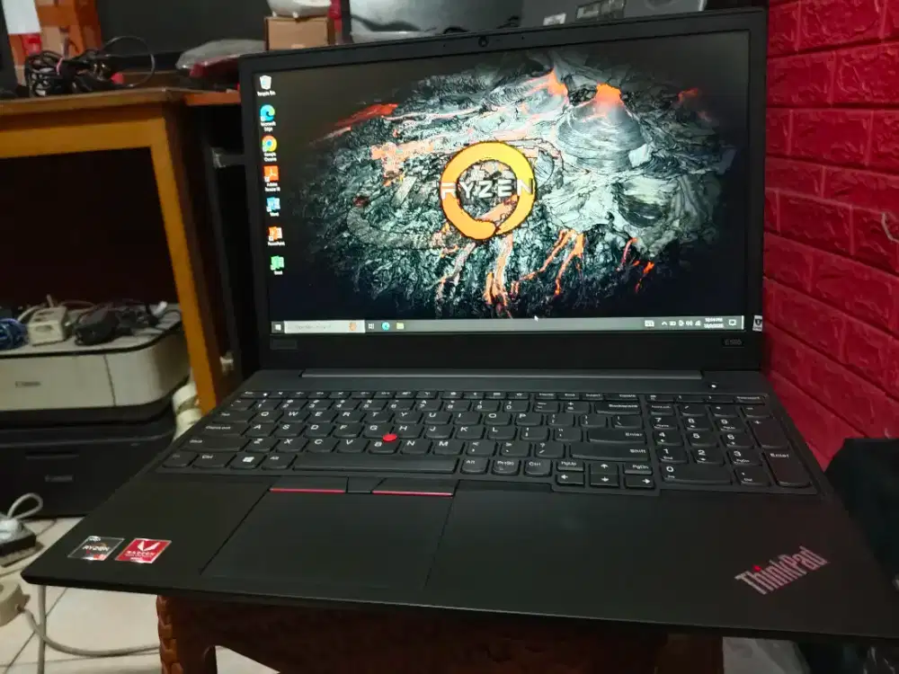DIJUAL Laptop Lenovo Thinkpad E595, AMD Ryzen 5 / RAM 8 / SSD 128 ) OK
