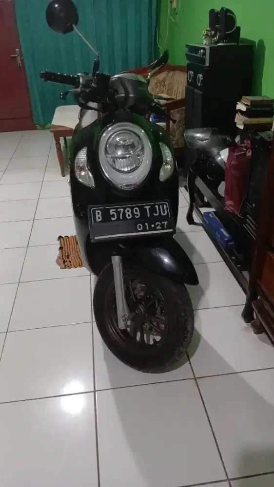 Honda Scoopy prestige 2022 keyless(pemakaian perempuan)