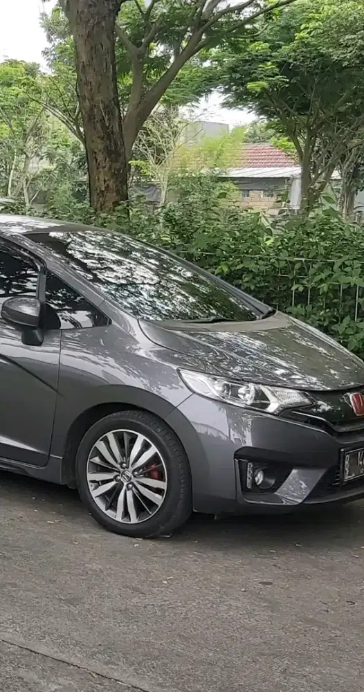 Dibeli Jazz Rs kondisi prima