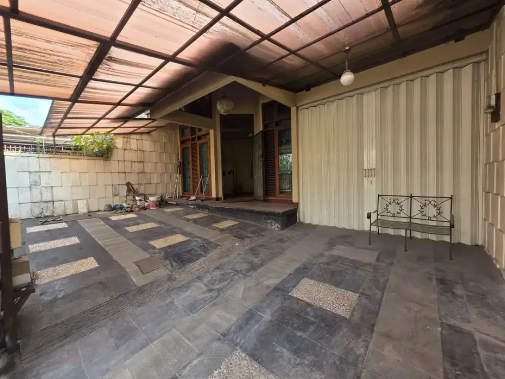 Disewakan Rumah Tengah Kota Bebas Banjir Di Jl. Pekunden Timur Semarang
