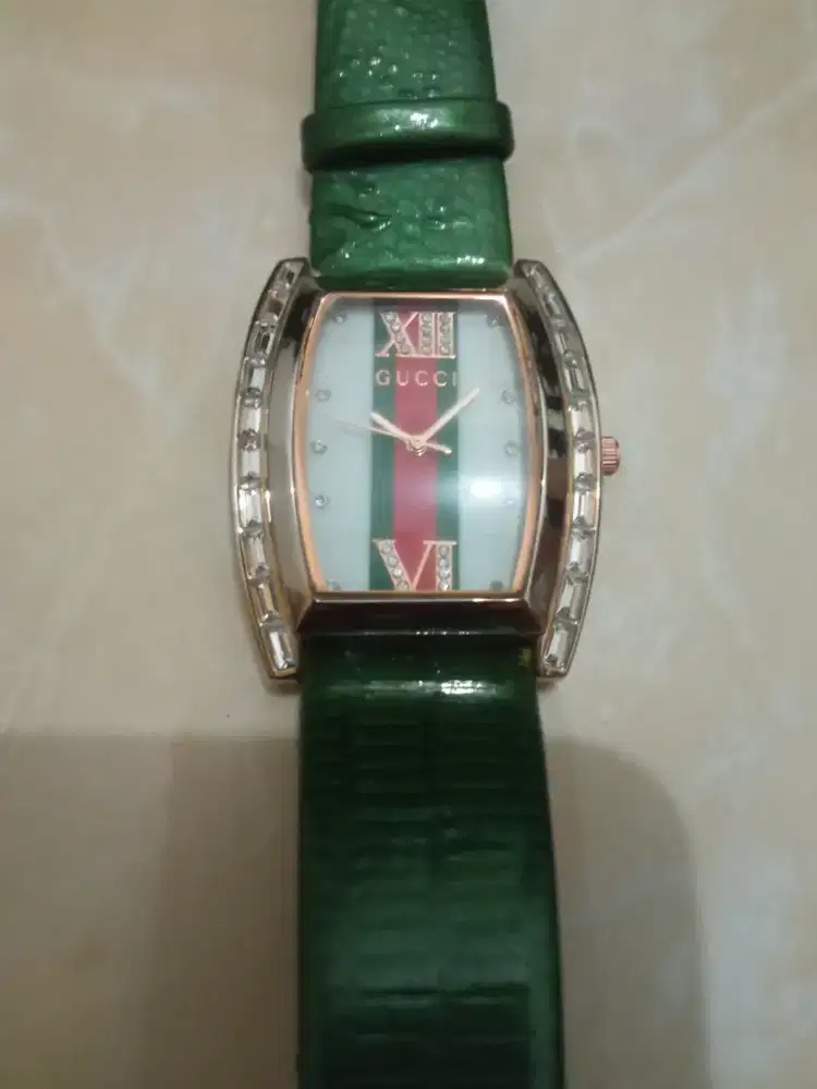 Jam tangan pria