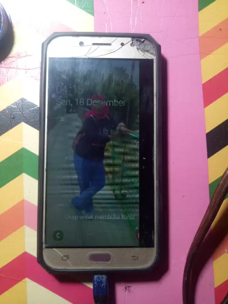 SAMSUNG J7 PRO 3/32 MINUS LCD