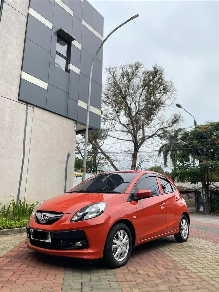Honda Brio Satya 1.2 E matic 2013