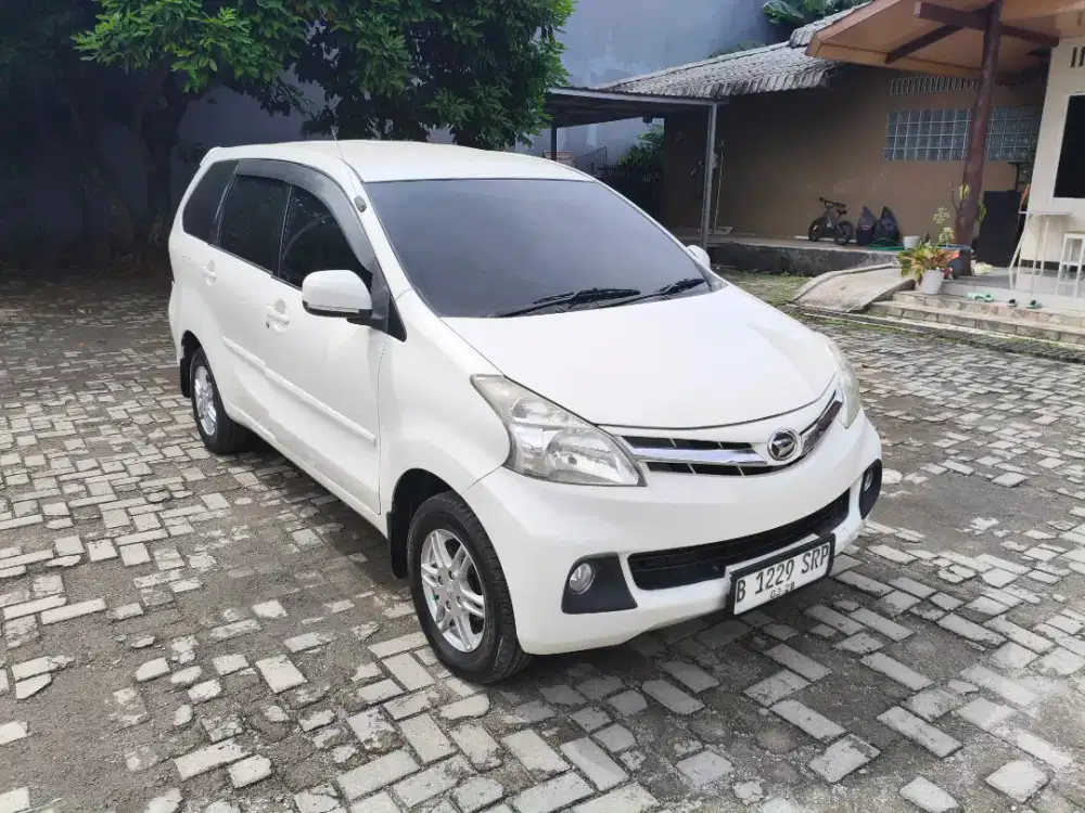 Daihatsu Xenia R deluxe matic 2013
