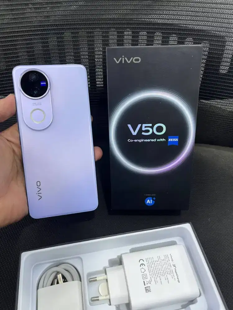 Vivo V50 12/256gb