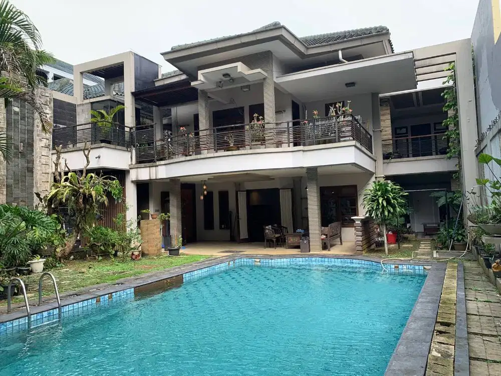 Dijual Rumah Mewah Full Furnish, View Keren dan Udara Sejuk