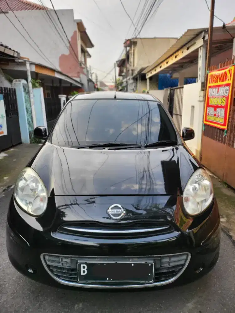 Nissan March 2011 Automatic Pribadi istimewa