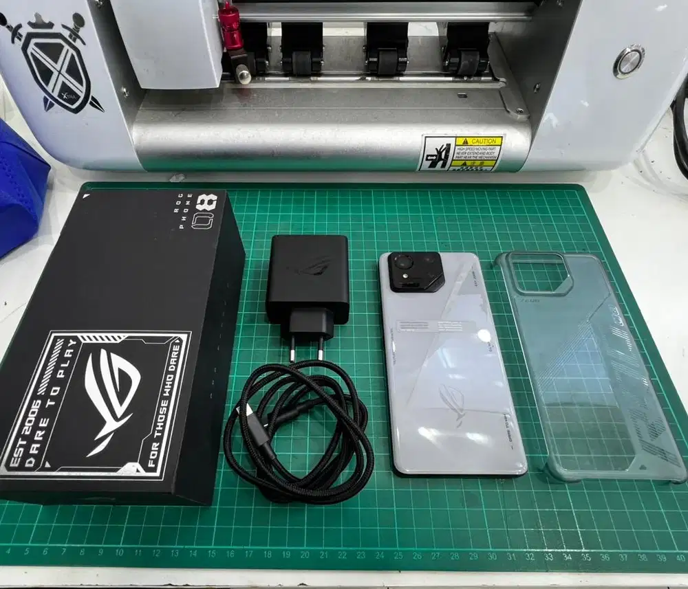 Asus ROG Phone 8 12/256GB Pemakaian sebulan