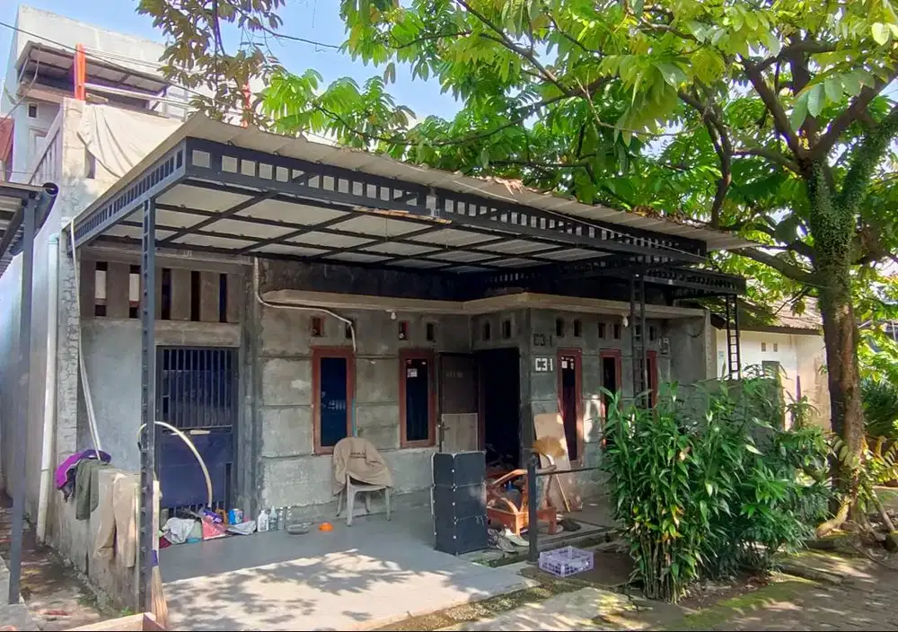 RUMAH 2 LANTAI STRATEGIS, HANYA 3 MENIT KE STASIUN CILEBUT!
