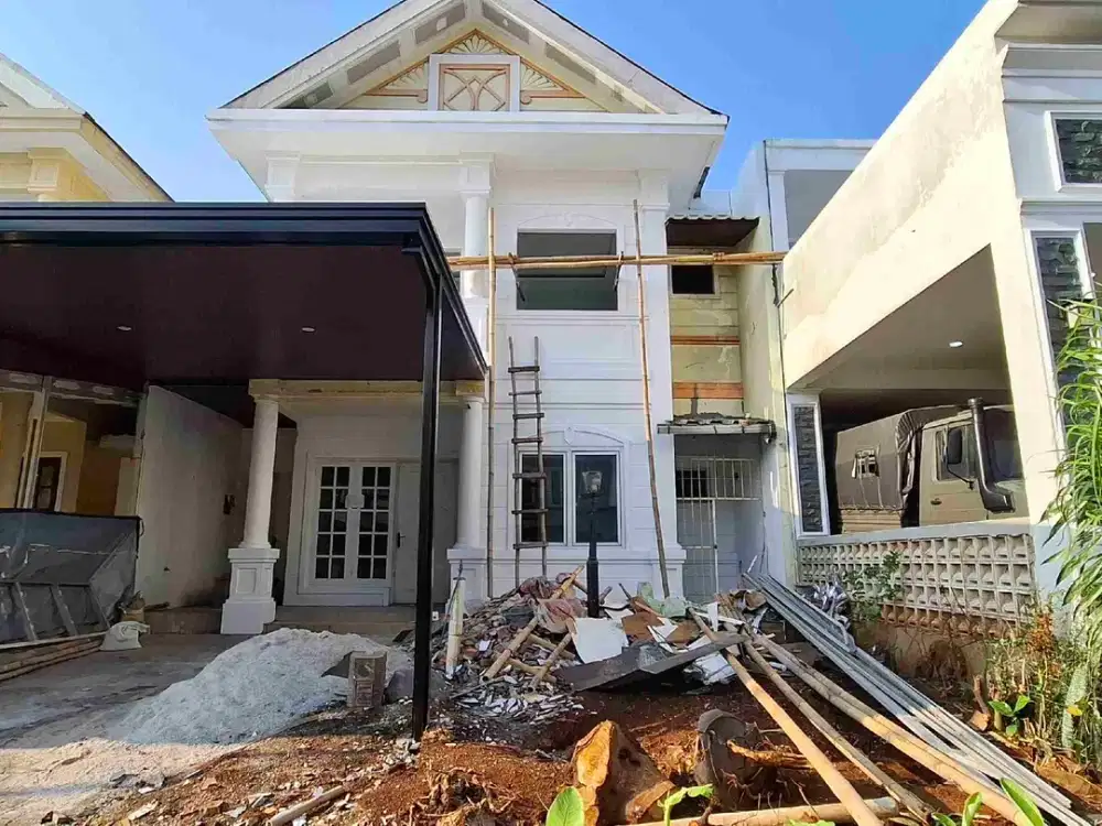 DIJUAL RUMAH 2 LANTAI SDG RENOVASI & KAMAR TIDUR 4 DI CLUSTER TENGAH!