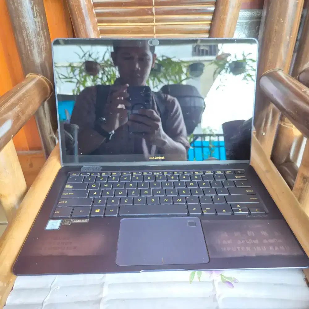 Asus Zenbook UX490 Super super slim