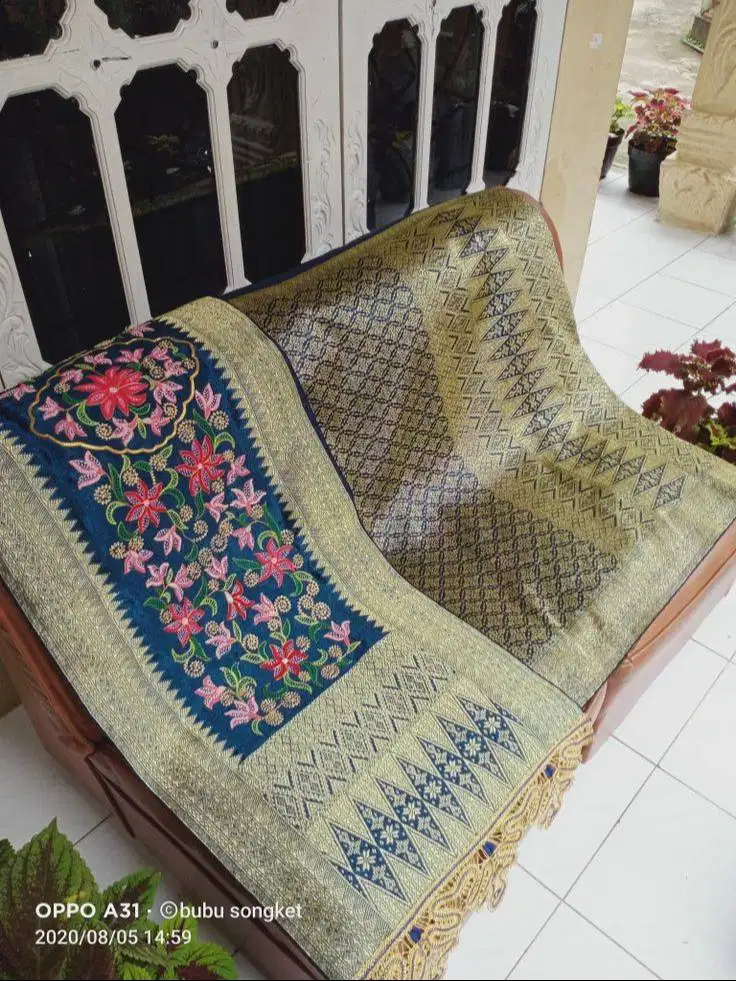 Songket Pandai Sikek Asli