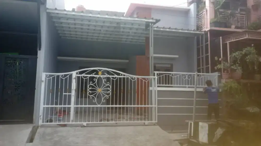 Rumah merona perumahan Taman harapan baru THB bekasi