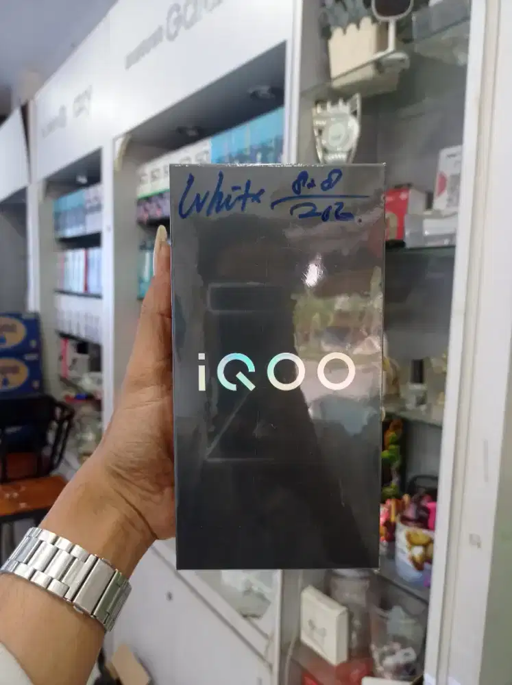 IQOO RAM 8/128 GB