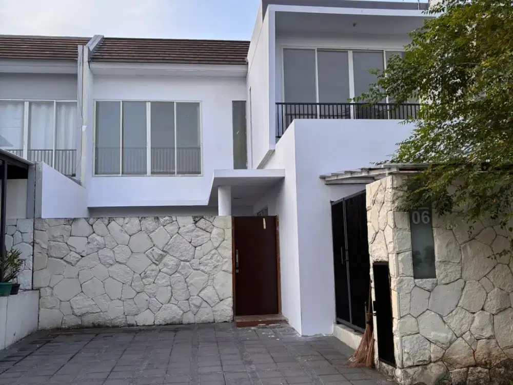Disewakan rumah Forest Mansion Wiyung