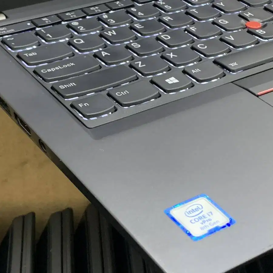Lenovo Thinkpad X390 Touchscreen Core i7 GEN8 RAM 16/256GB mulus