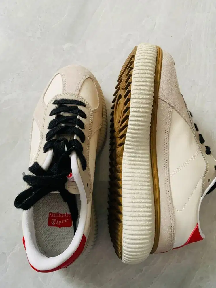 Jual sepatu ori 100 persen merk onitsuka