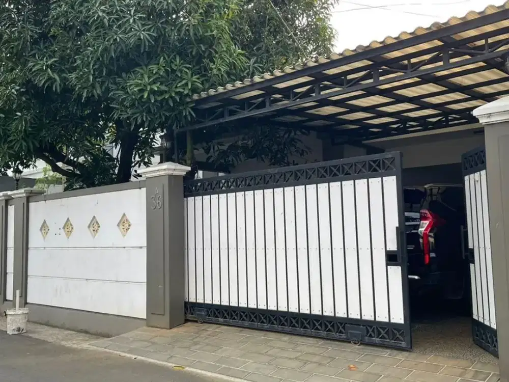 Dijual rumah mewah semi furnished luas 450m di mampang, jakarta selatan