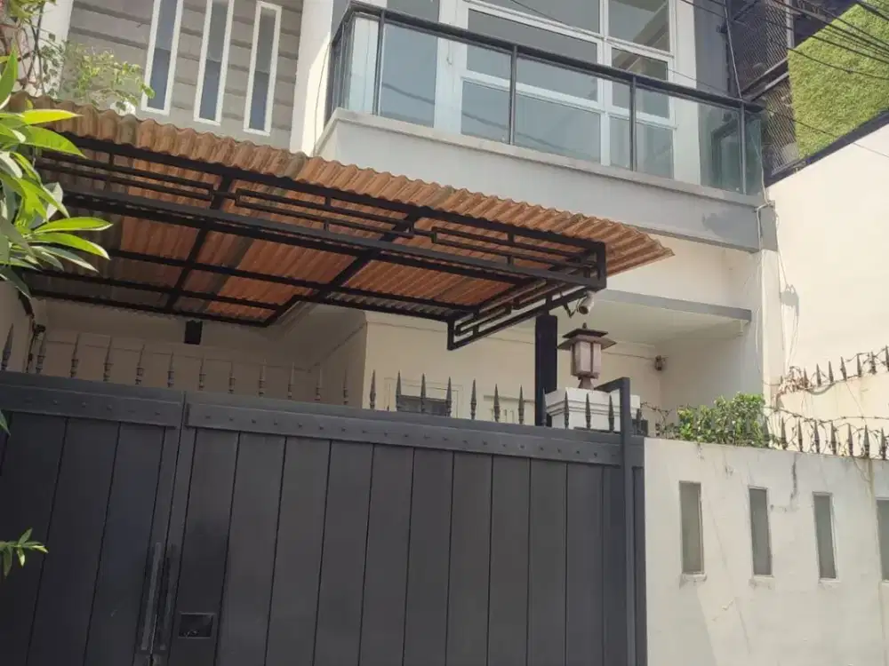 Disewakan Rumah dalam Komplek di Pulo Gadung