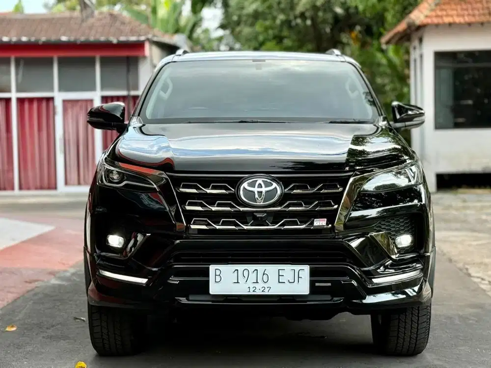 Fortuner 2.8 GR Th 2022 Diesel Automatic Tgn 1 Low KM Istimewa