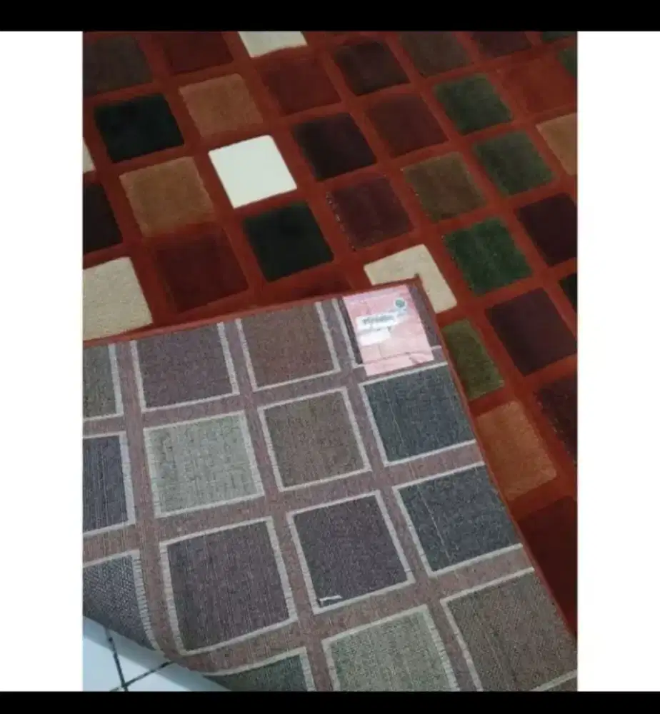 Karpet kotak uk besar